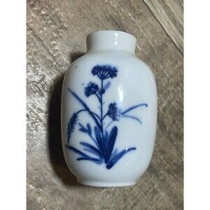 Oriental Bud Vase Blue Floral 2.5" Made in China